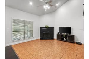940 DOUGLAS AVENUE, ALTAMONTE SPRINGS, FL 32714 Sold 07/25/25