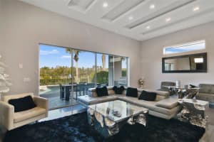 748 DESERT MOUNTAIN COURT, REUNION, FL 34747 Sold 08/28/25