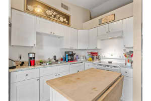 905 ORANGE AVENUE, LONGWOOD, FL 32750 Sold 06/13/25