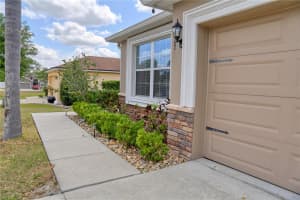 427 HIGHLAND MEADOWS STREET, DAVENPORT, FL 33837 - MLS#MFRO6296950