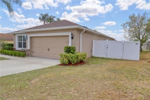 427 HIGHLAND MEADOWS STREET, DAVENPORT, FL 33837 - MLS#MFRO6296950