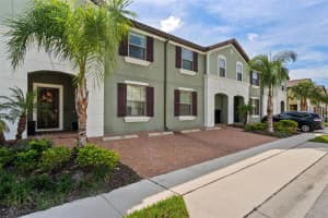 4582 Terrasonesta Dr, DAVENPORT