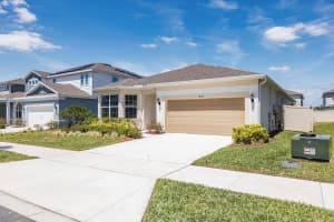 4012 MEANDERING BAY DRIVE, APOPKA, FL 32712 - MLS#MFRO6297193