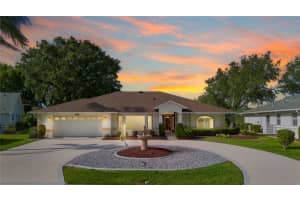 26901 Racquet Cir, LEESBURG