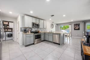 112 FORDHAM STREET, DELTONA, FL 32725 - MLS#MFRO6297311