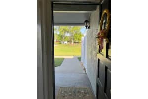 402 DORCHESTER SQUARE, LAKE MARY, FL 32746 Sold 04/29/25