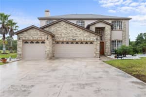 13640 DORNOCH DRIVE, ORLANDO, FL 32828 Sold 05/09/25