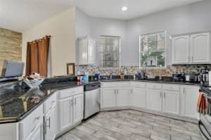 8614 MIRAMAR TERRACE CIRCLE, TEMPLE TERRACE, FL 33637 - MLS#MFRO6297725