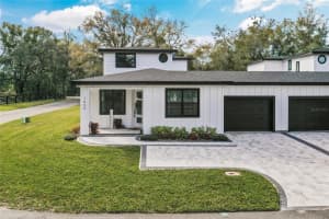 1000 Farmstead St, EUSTIS