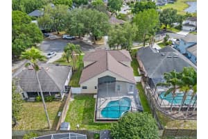 1018 OCEANBREEZE COURT, ORLANDO, FL 32828 Sold 05/02/25