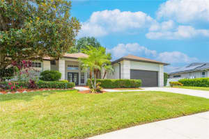 8023 CANYON LAKE CIRCLE, ORLANDO, FL 32835 - MLS#MFRO6298148