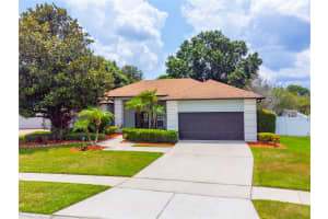 8023 CANYON LAKE CIRCLE, ORLANDO, FL 32835 - MLS#MFRO6298148