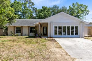 132 Alachua Dr, WINTER HAVEN