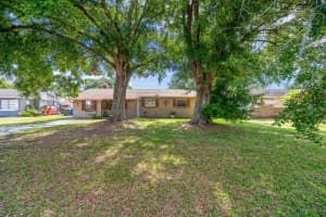 215 DAKOTA AVENUE, ST CLOUD, FL 34769 Sold 08/14/25