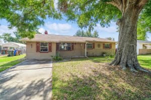 215 DAKOTA AVENUE, ST CLOUD, FL 34769 Sold 08/14/25