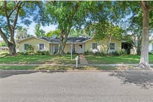 826 GLEN ARDEN WAY, ALTAMONTE SPRINGS, FL 32701 Sold 08/14/25