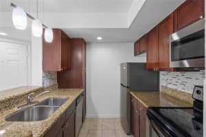 5156 CONROY ROAD, ORLANDO, FL 32811 Sold 06/06/25