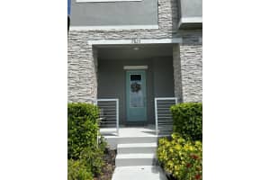 7823 SUMMERLAKE GROVES STREET, WINTER GARDEN, FL 34787 Sold 06/13/25