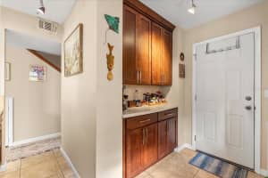 1814 CANTON STREET, ORLANDO, FL 32803 Sold 08/29/25