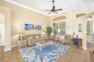 3335 CURVING OAKS WAY, ORLANDO, FL 32820 Sold 05/16/25