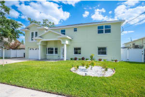 8704 BAY CREST LANE, TAMPA, FL 33615 - MLS#MFRO6298771