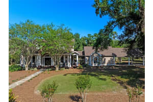 6037 Lake Erie Rd, GROVELAND