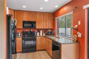 600 FALLSMEAD CIRCLE, LONGWOOD, FL 32750 - MLS#MFRO6298911