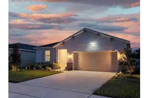 2731 ROWAN STREET, TAVARES, FL 32778 - MLS#MFRO6298999