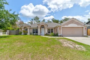 2951 E Waco Dr, DELTONA