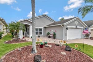 725 HIGH VISTA DRIVE, DAVENPORT, FL 33837 - MLS#MFRO6299170