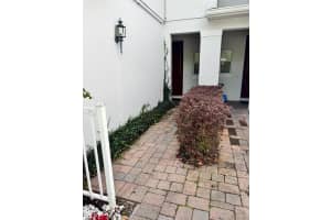 3181 CAPRI ISLE WAY, ORLANDO, FL 32835 - MLS#MFRO6299207