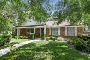 105 VALLEY COURT, LONGWOOD, FL 32779 Sold 05/09/25