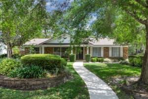 105 VALLEY COURT, LONGWOOD, FL 32779 Sold 05/09/25