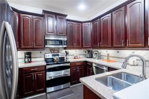 401 HARBOR WINDS COURT, WINTER SPRINGS, FL 32708 Sold 06/06/25