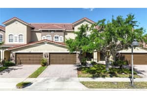2167 Velvet Leaf Dr, OCOEE