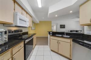725 CREST PINES DRIVE, ORLANDO, FL 32828 Sold 06/10/25