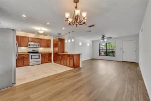 275 4TH STREET, CHULUOTA, FL 32766 Sold 05/16/25