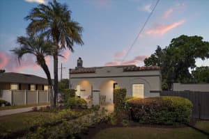 2107 DELANEY AVENUE, ORLANDO, FL 32806 Sold 07/16/25