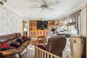 5547 KINGSWOOD DRIVE, ORLANDO, FL 32810 - MLS#MFRO6300645