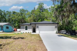 1819 CARR STREET, DELAND, FL 32720 Sold 05/16/25