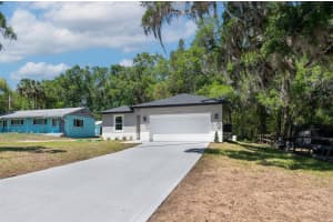 1819 CARR STREET, DELAND, FL 32720 Sold 05/16/25