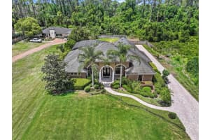 2825 LAKESHORE DRIVE, MOUNT DORA, FL 32757 Sold 05/23/25