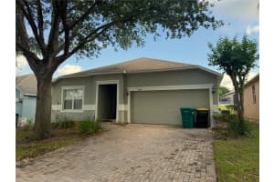 609 Kensington Dr, DAVENPORT