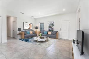 1910 LAKEVIEW LANE, KISSIMMEE, FL 34759 - MLS#MFRO6301234