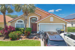 119 HYPOLITA AVENUE, DAVENPORT, FL 33897 - MLS#MFRO6301396
