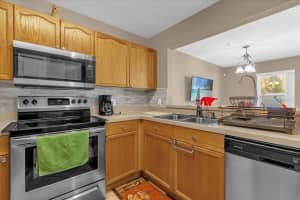 987 BUTTERFLY BLVD, WINTER GARDEN, FL 34787 Sold 06/25/25