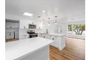 50 DEVON AVENUE, WINTER SPRINGS, FL 32708 Sold 06/26/25