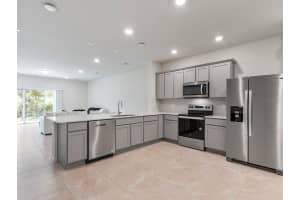 2812 BRIGHT BIRD LANE, WINTER PARK, FL 32792 Sold 08/07/25