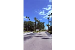 5471 VINELAND ROAD, ORLANDO, FL 32811 - MLS#MFRO6301545