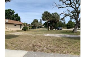 2621 LIPSCOMB STREET, MELBOURNE, FL 32901 Sold 07/08/25